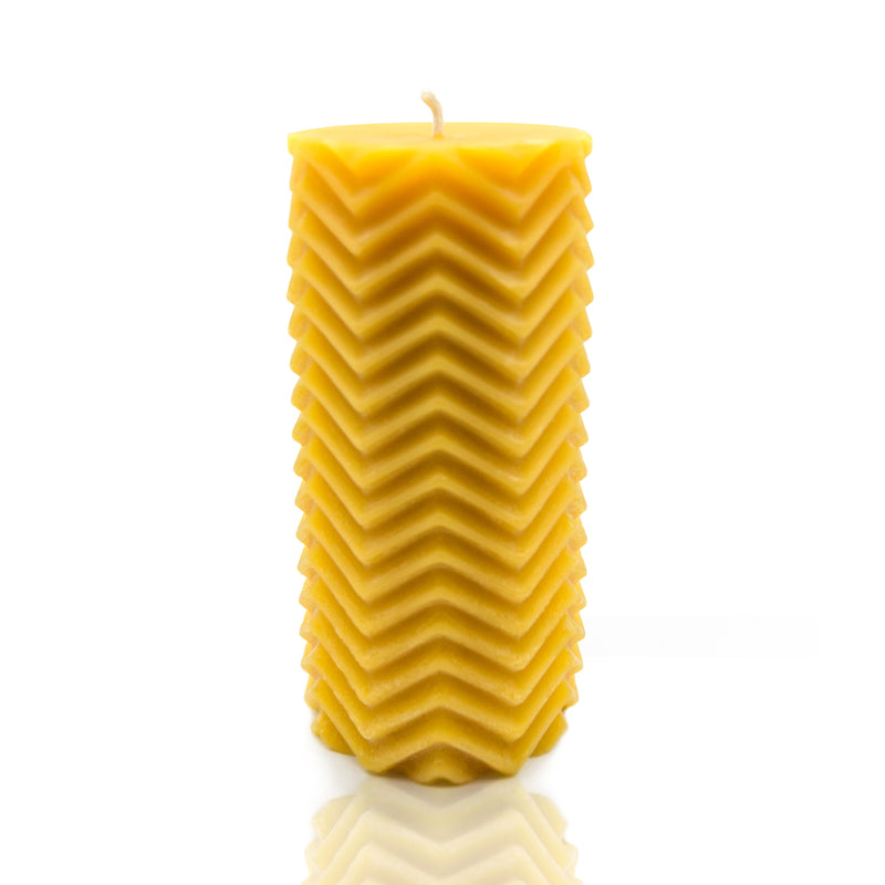 Beeswax Zig Zag Candle (12.38 cm x 5.75 cm)